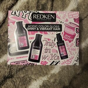 Redken Acidic Color Gloss Kit - Pink and Black Packaging